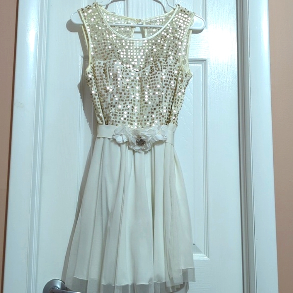 by & by Party Dress with Sequins, Junior's Size 5